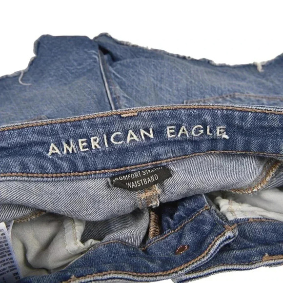 American Eagle Highest Rise Mom Jean Short Blue Denim Distressed Size 2 - Picture 8 of 14